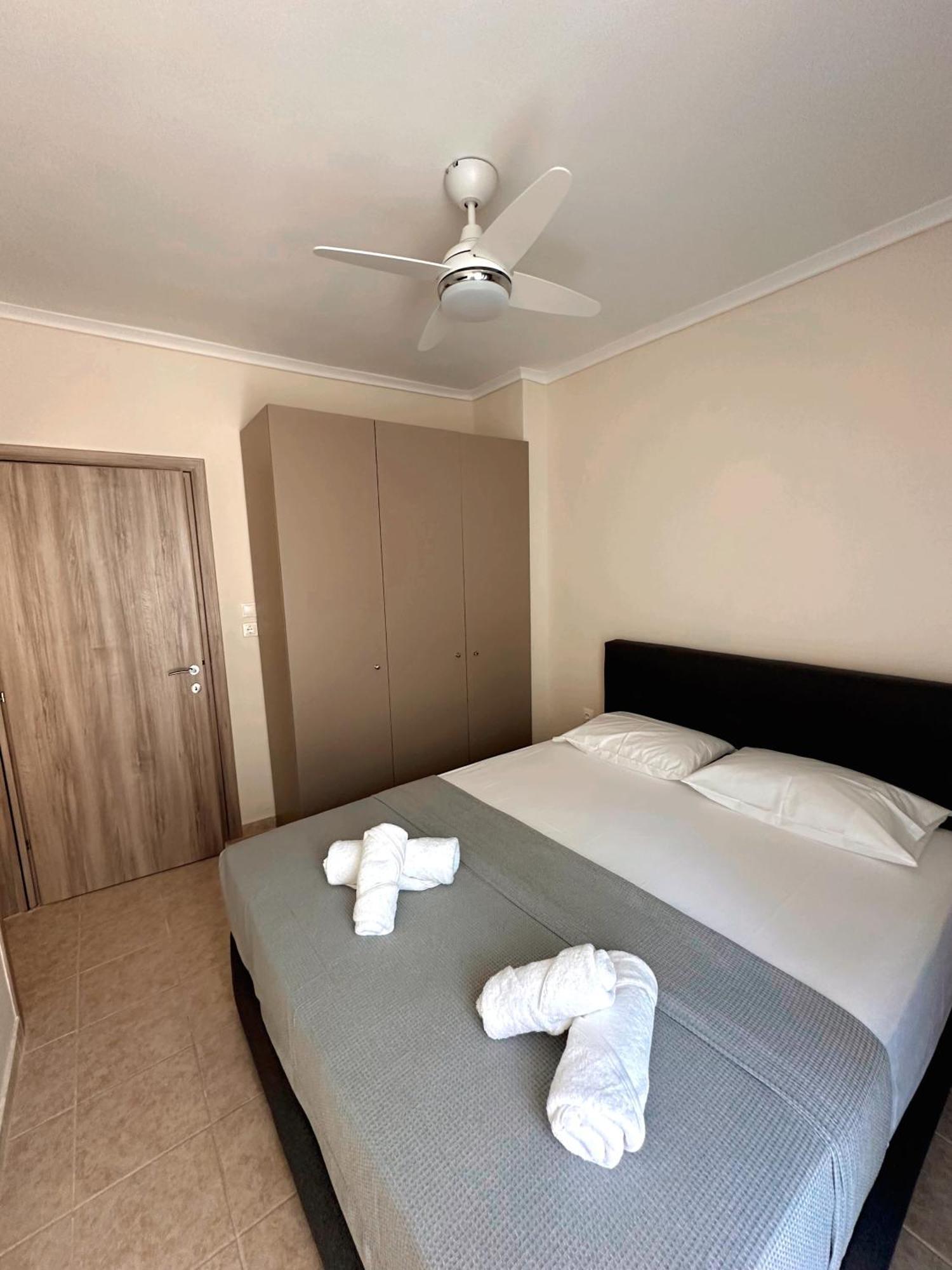 Diara Apartment Nea Iraklia Buitenkant foto